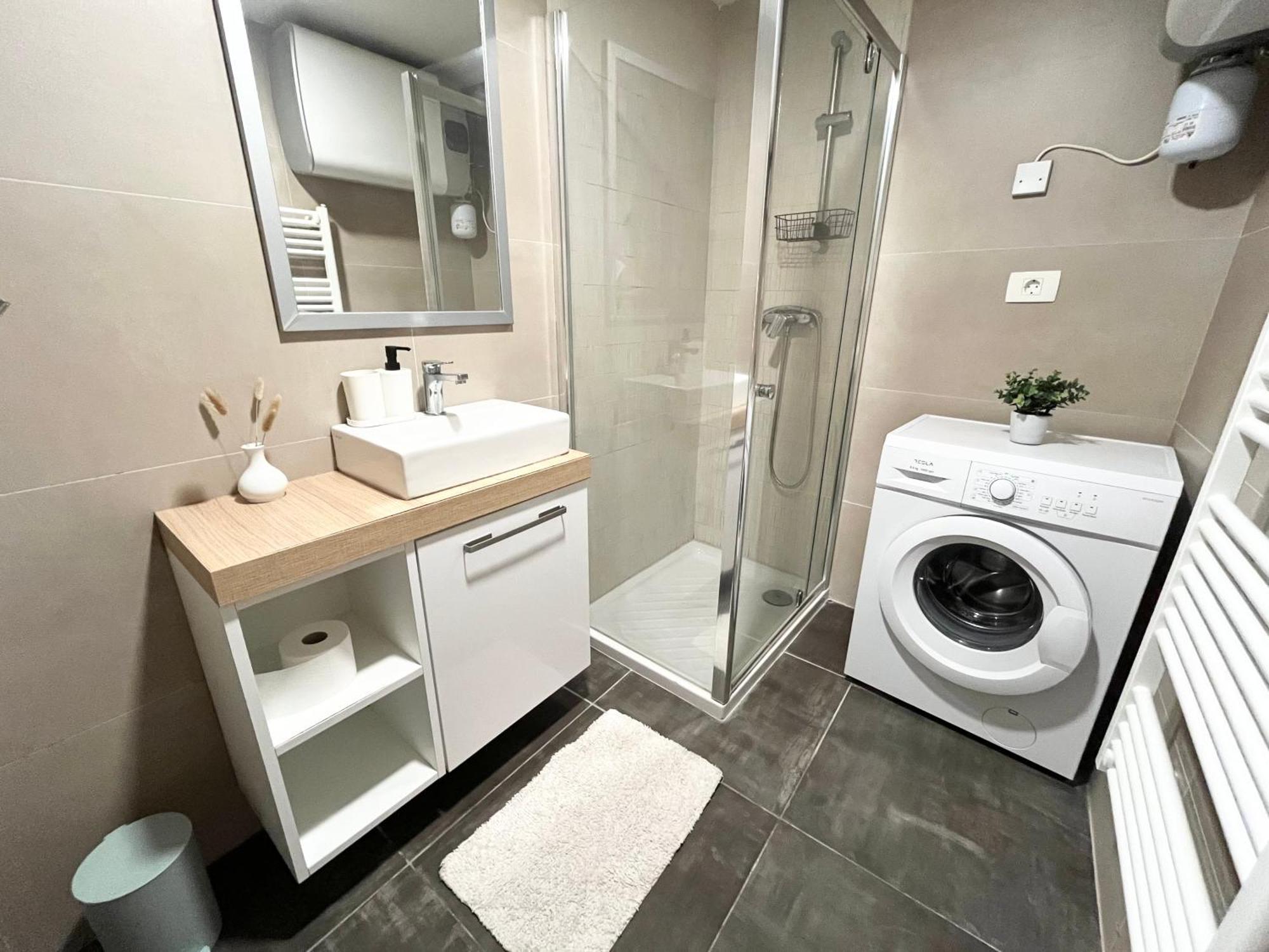Casa Orange Apartment โคเปร์ ภายนอก รูปภาพ