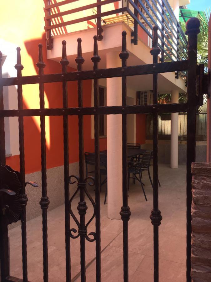 Casa Orange Apartment โคเปร์ ภายนอก รูปภาพ
